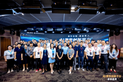 平台纵向笼盖从入门到进阶的全阶段进修体 